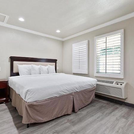 Le Blanc Inn & Suites El Monte Eksteriør billede