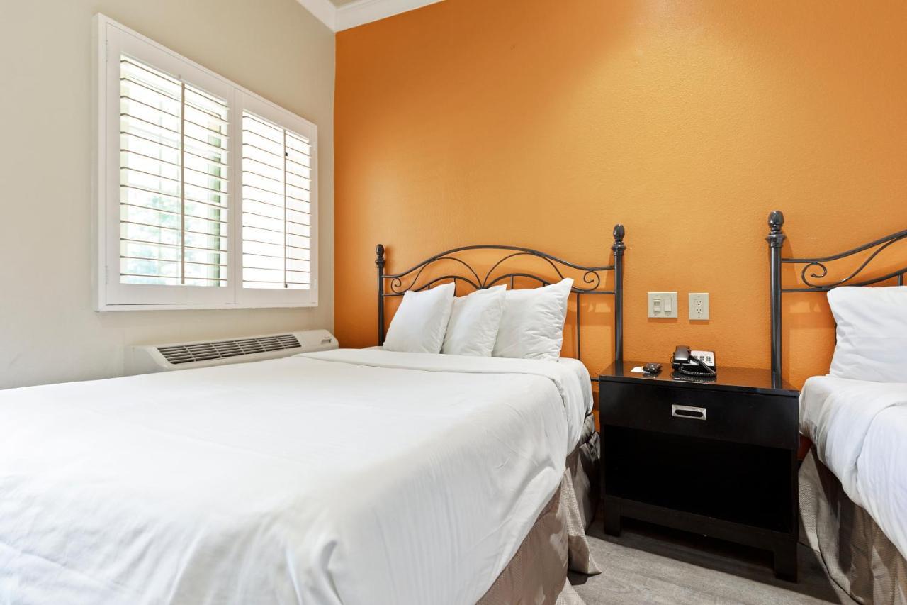 Le Blanc Inn & Suites El Monte Eksteriør billede