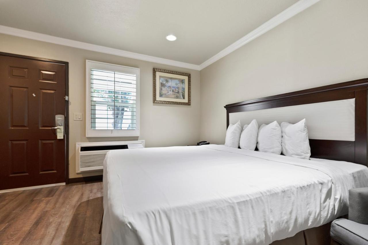 Le Blanc Inn & Suites El Monte Eksteriør billede
